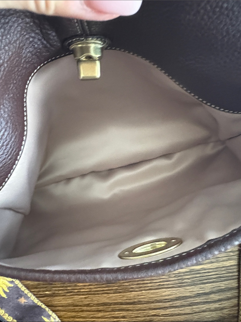 Coach Vintage Penelope Crossbody/Shoulder Bag w/ Matching unbranded Wallet - Picture 7 of 13